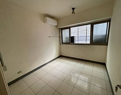 免仲~近台北橋.電梯3房 - Image 3