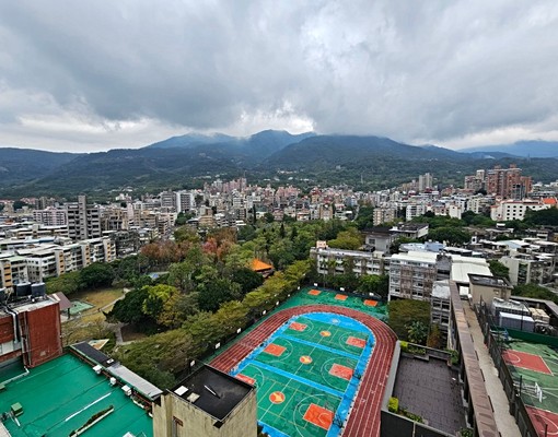 陽明山下√薇閣中學★高樓景觀2房溫泉+車位 - Image 1