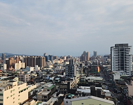 中正路市區商圈~21世紀景觀美套房~ - Image 6