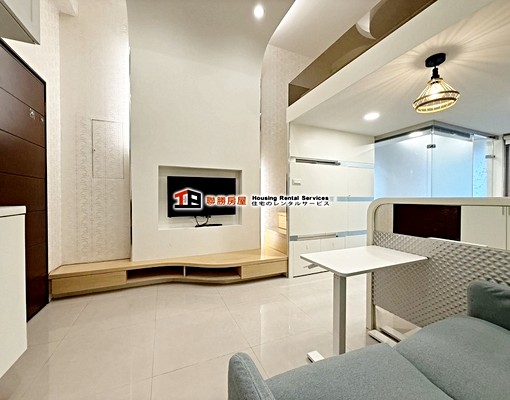 漂亮裝潢，機能強，近捷運，泳池社區 - Image 1