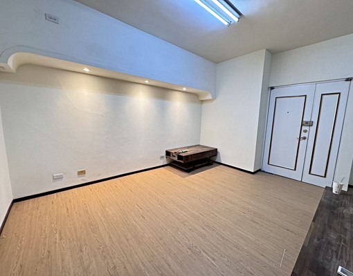 藝文特區全新裝潢演說家兩房可租補社宅 - Image 1