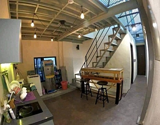 彰師大商圈旁優質樓中樓大套房(可租補) - Image 4