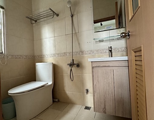 全新裝潢套房/43吋LED電視/洗脫烘洗衣機/可申請租屋補助 - Image 10