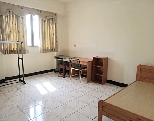 2F大坪數,7.6坪正修文山特區雅房出租 - Image 8