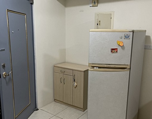 南帝王電梯大套房出租/有陽台 - Image 6