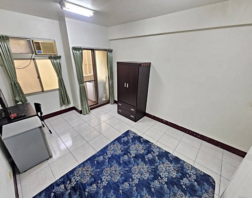 獨洗陽台★近東海★台水電★室內機車位 - Image 2