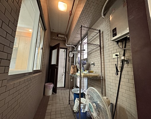 捷運明德站/三房兩廳社區大樓/雙陽台/生活機能佳 - Image 14
