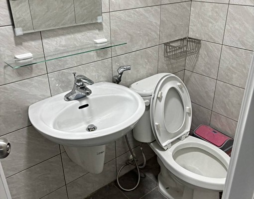 出租近新營長勝營區公寓1樓-京豐 - Image 9