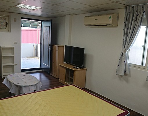 實踐路93巷大套房近府中站限女性 - Image 7