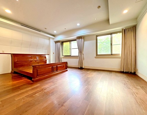 需公證可租補🏠博館植物園首排●大四房休旅車位樹梢戶 - Image 4