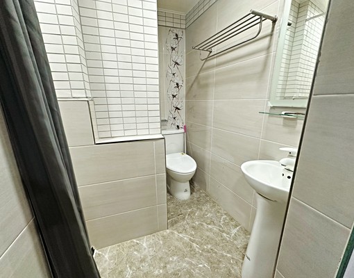 小套房~草屯市區~寶島村旁~環境優~ - Image 8