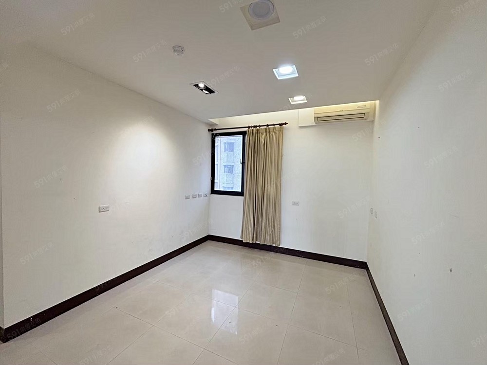 [整層住家]峯暉金典超大空間2+1房車[可]入戶 591租屋網