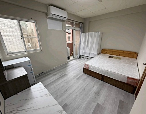 平鎮工業區邊間雙採光獨立套房 - Image 1