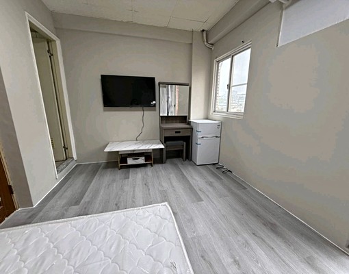 平鎮工業區邊間雙採光獨立套房 - Image 2