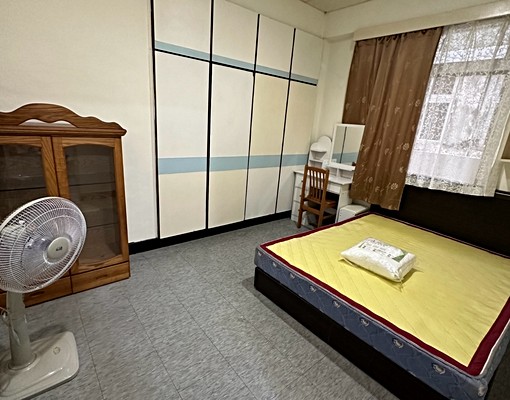 優質雅房近耕莘醫院、新店高中、生活機能好 - Image 1
