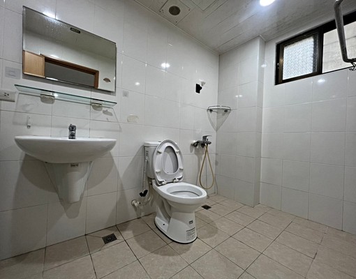 台南租屋~東門電梯套房(407) - Image 5