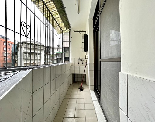 天母國小三樓✨四房大空間美寓 - Image 10