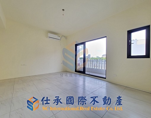 【02C18,全新交屋,整棟出租,臨路透天,門前車】 - Image 8