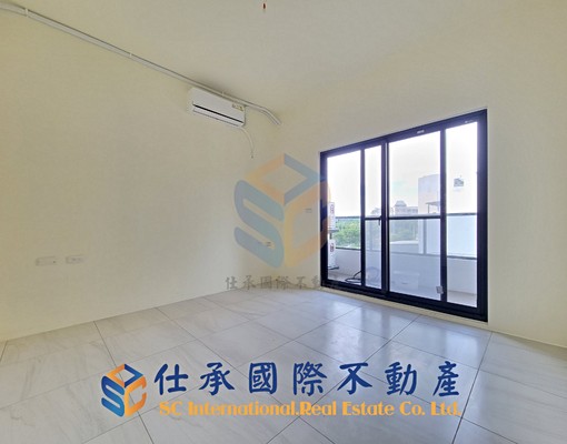 【02C18,全新交屋,整棟出租,臨路透天,門前車】 - Image 11