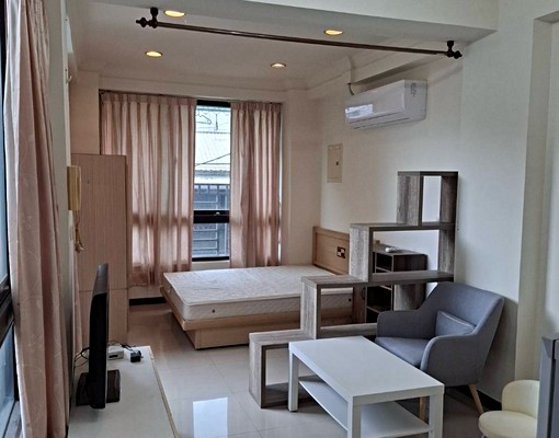 *舒適溫馨套房(傢俱齊全光線明亮)* - Image 1