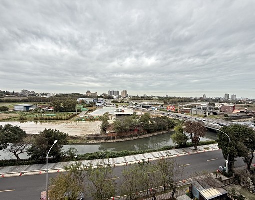 青埔A19🌷視野景觀2+1房含車含管 - Image 2