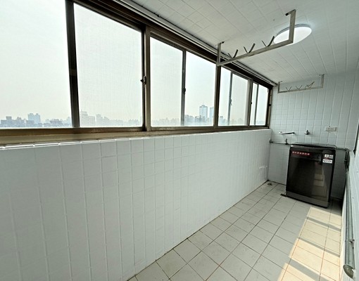 城市經典全新3+1房★大坪數機械平面車位★可租補可貓★有誠談 - Image 10