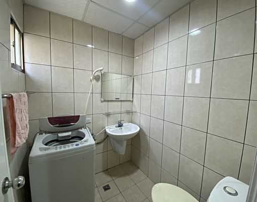 近大興西路南平路~含水電網路,衛浴開窗 - Image 5