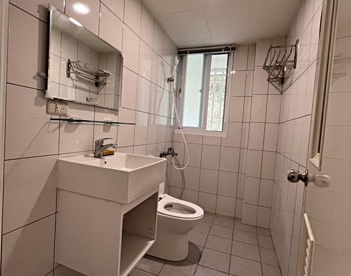 東湖捷運優質美學套房/低樓層/代收垃圾/免仲 - Image 4