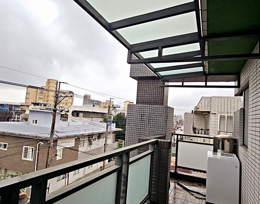 可租補／中興文創附近文青優質電梯套房{一房一廳一衛一陽台} - Image 13