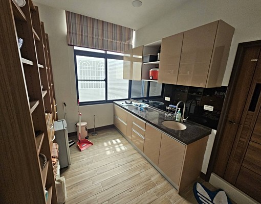 ♞捷運前金站透天整層獨立大套房2F - Image 13