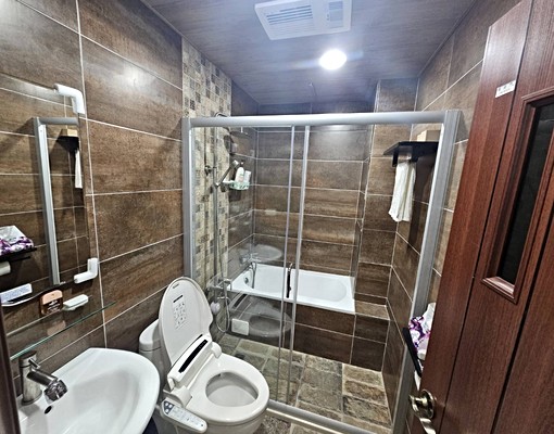 ♞捷運前金站透天整層獨立大套房2F - Image 14