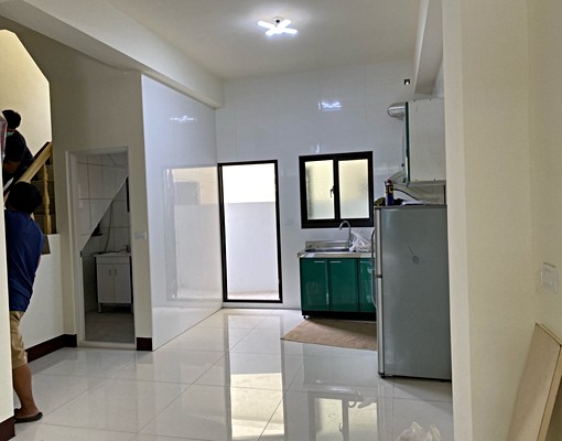 大城全新社區透天屋面寛5米好停車 - Image 1