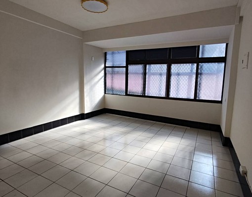 西區sogo整棟透天/科博館活路靜巷/超大空間2房1廳2衛 - Image 1