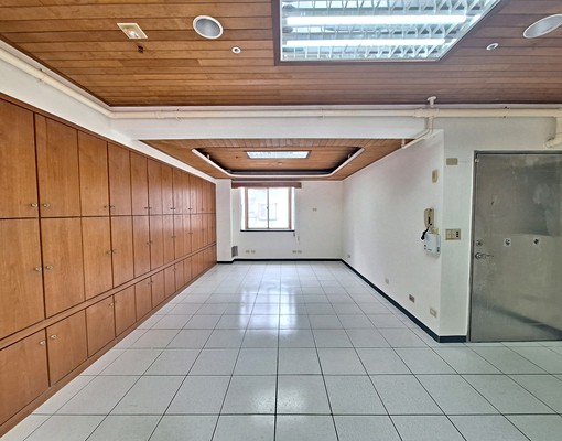 **可辦公室.工作室.地點優**優質社區** - Image 2