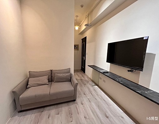 南屯*文心秀泰*好事多*捷運大樓套房~建商自租(內另有其他) - Image 3