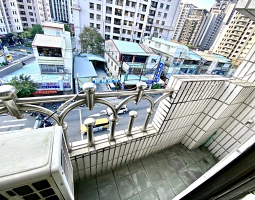交通方便，生活機能佳，近秋虹谷，百貨公司 - Image 5