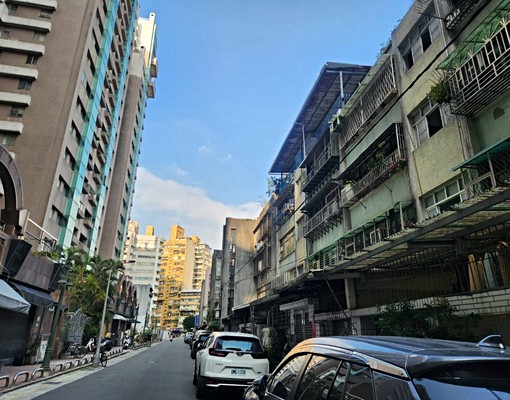 永春捷運靜巷公寓3房 - Image 1