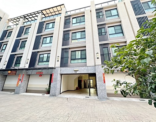 🔥后科電梯5套房🔥雙車位車庫社區別墅🔥傢俱家電齊全 - Image 1