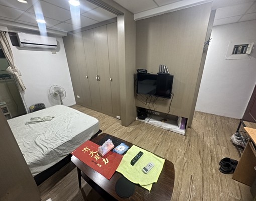 🌻近捷運1房1廳台水台電<七喜華廈>【房地客棧】🌻 - Image 1