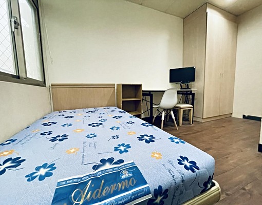 捷運中山國小/行天宮站旁寧靜採光獨立大套房(可租補) - Image 3