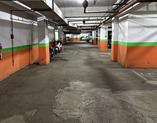 傳家寶典忠孝路190巷坡道平面車位 - Image 4