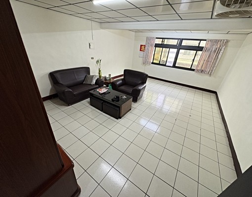 代PO廣告-屋主自租華勛街312號二樓工作室出租 - Image 1