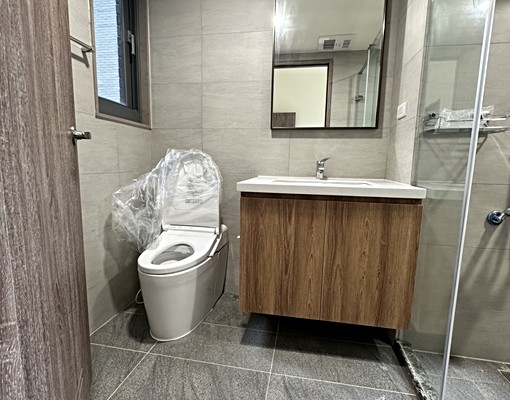 國一、國四、74號環中路旁勝利商圈慈濟朝南三房平車 - Image 5