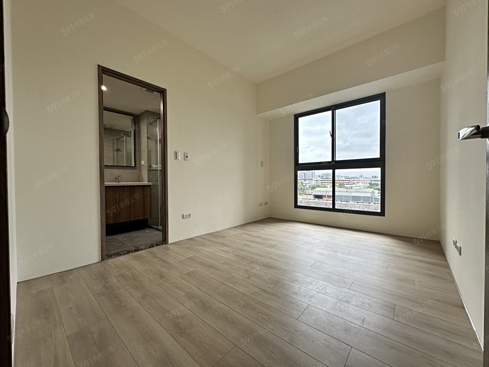 國一、國四、74號環中路旁勝利商圈慈濟朝南三房平車 - Image 1