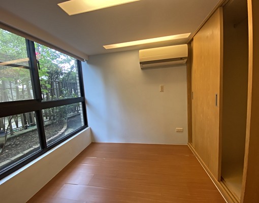 環境舒適,挑高空間,漂亮裝潢,有庭院 - Image 13