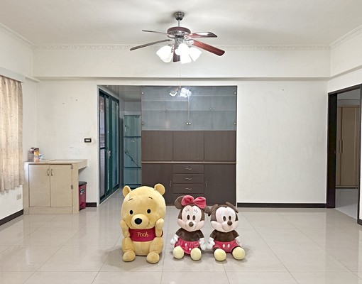 VERY乾淨方便三房車,近家樂福700公尺~ - Image 1