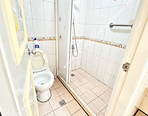 明星社區🈳屋正三房車。適合租、家庭 - Image 11