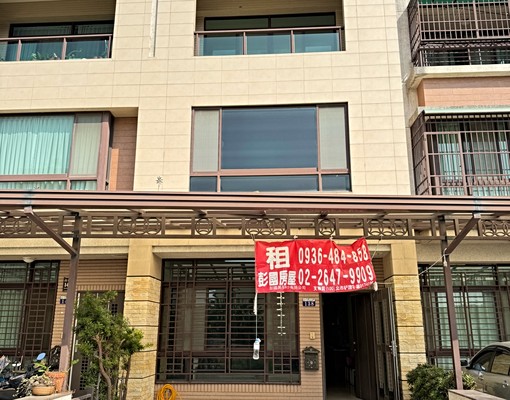 烏日高鐵特區透天4樓含車位住辦皆可 - Image 1