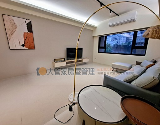 租近巨城.學區.全新大坪數附裝潢 - Image 3