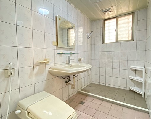 可租補!可短租!水電照單!飲水機、洗衣機、外陽台、雙人床套房 - Image 5